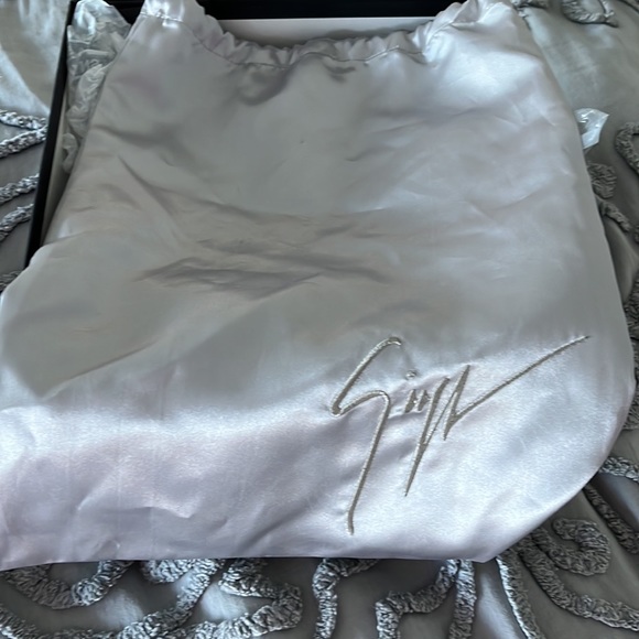 🔥SALE!!GORGEOUS!Giuseppe Zanotti Circle Cut out Cage blue booties with dust bag - Picture 9 of 11